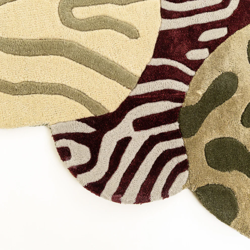 Moroccan Diamond Handwoven Rug - Image 3
